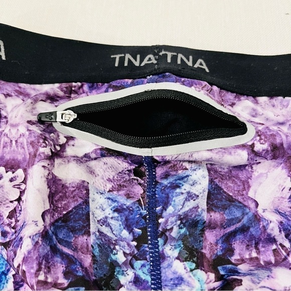 Aritzia TNA Multi Colour Cropped Low Rise Space Dye Atmosphere Leggings XS - Picture 3 of 8